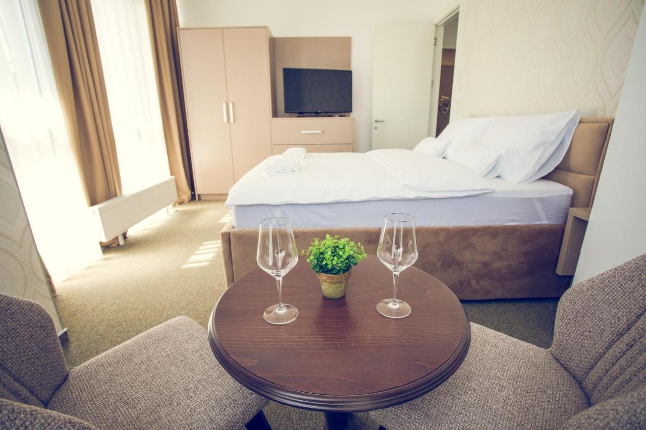 Apartmani Sl Luxury Banja Luka Eksteriør bilde